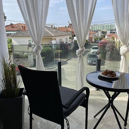 PUY Giovanna Apartment With Terrace And Free Parking מראה חיצוני תמונה