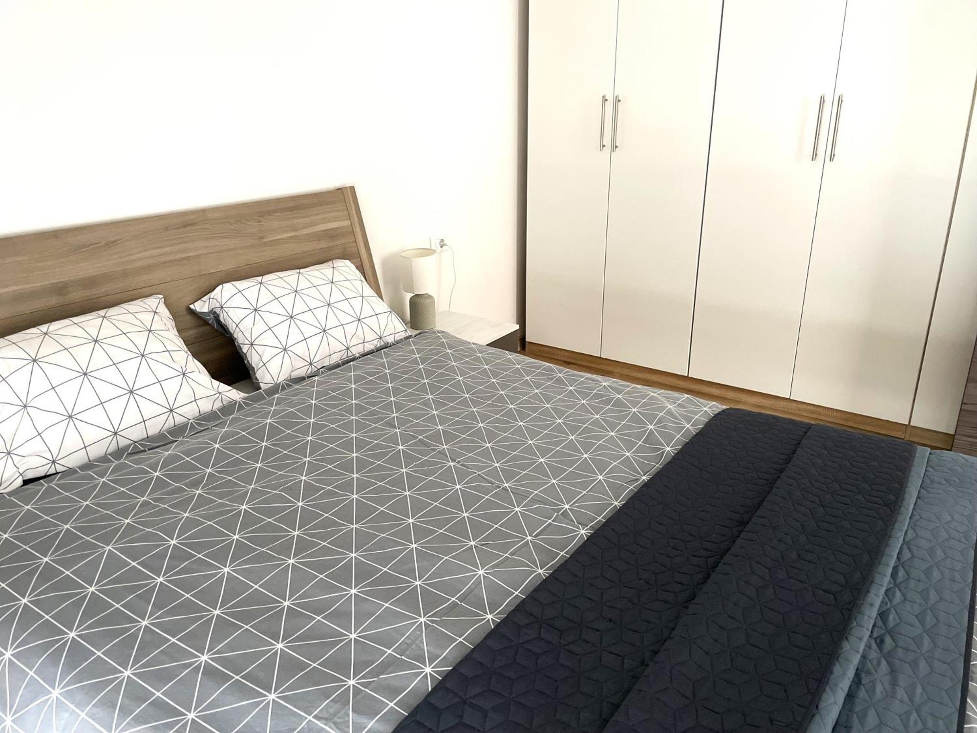 PUY Giovanna Apartment With Terrace And Free Parking מראה חיצוני תמונה