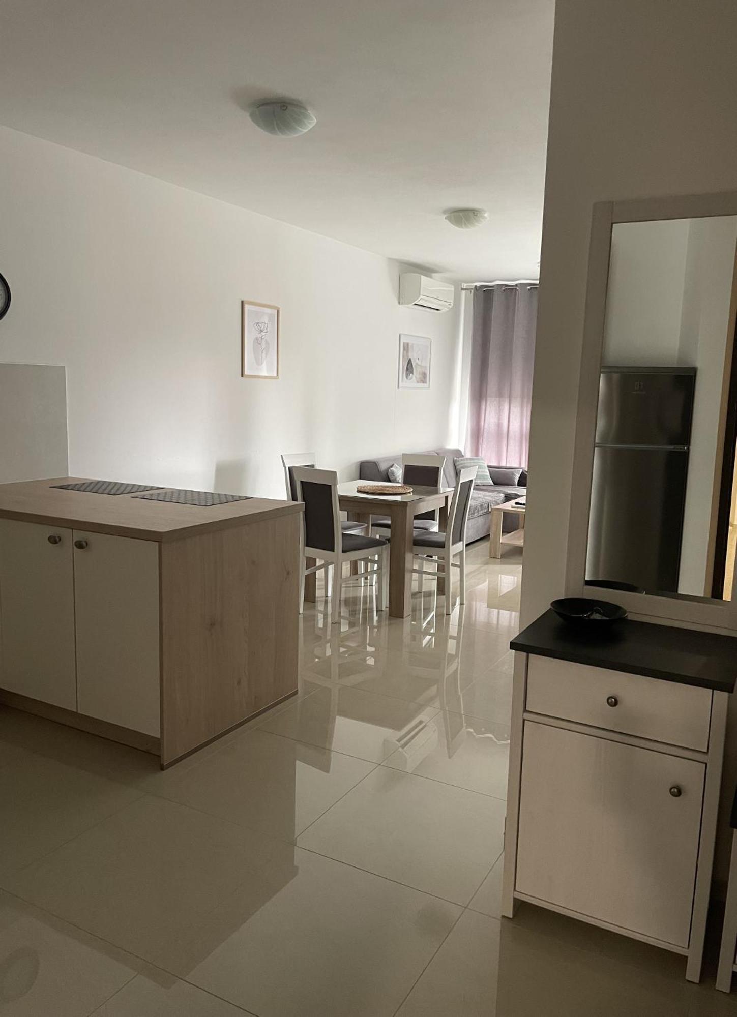 PUY Giovanna Apartment With Terrace And Free Parking מראה חיצוני תמונה